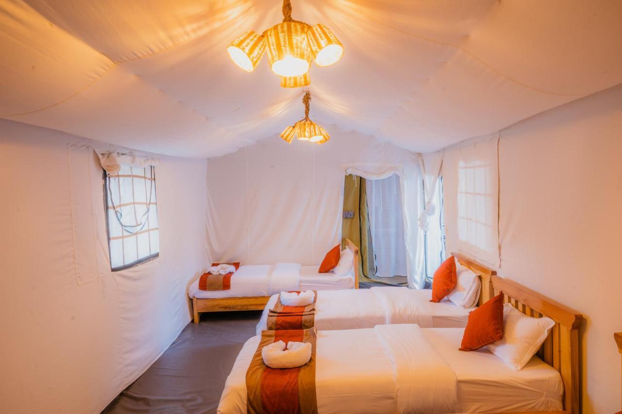 Kalash Parkaze And Tent Inn Pokhara Buitenkant foto