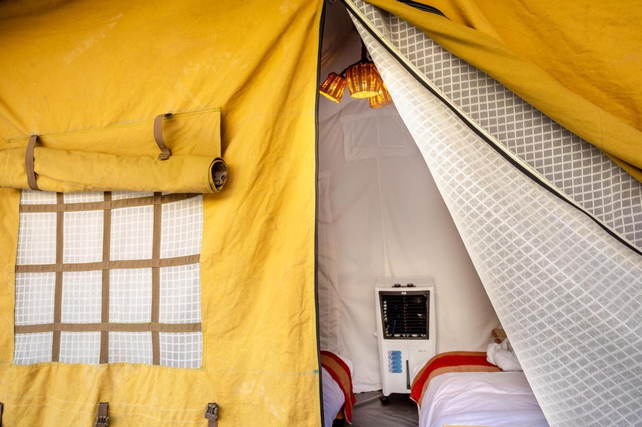 Kalash Parkaze And Tent Inn Pokhara Buitenkant foto