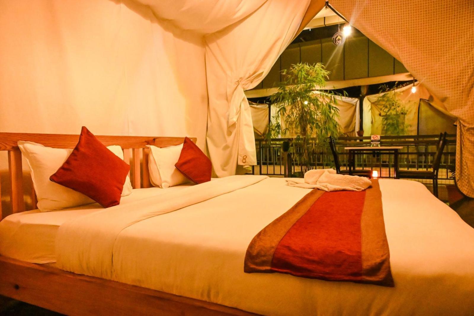 Kalash Parkaze And Tent Inn Pokhara Kamer foto